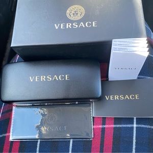 BNNW, Versace Medusa charm polarized sunglasses